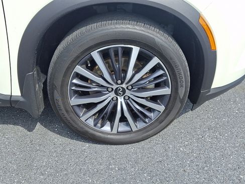 Certified 2025 INFINITI QX60 Sensory w/ Vision Package AWD/4WD image 8