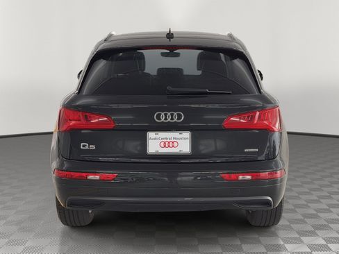 Used 2019 Audi Q5 2.0T Premium w/ Convenience Package AWD/4WD image 10