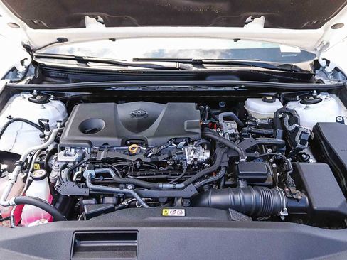 Used 2025 Toyota Camry LE FWD image 28