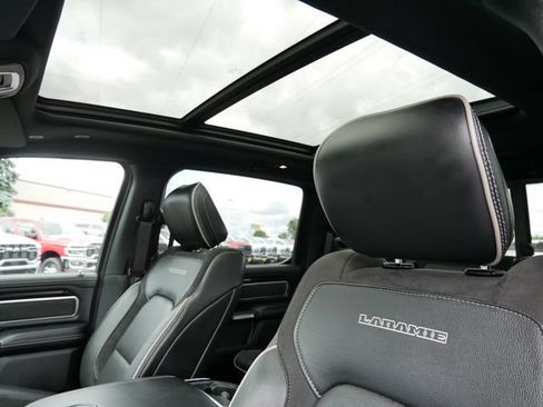 Used 2019 RAM 1500 Laramie AWD/4WD image 21