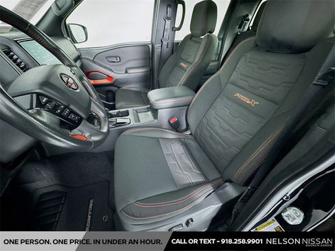 Used 2024 Nissan Frontier Pro-X image 19