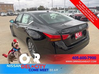 New 2025 Nissan Altima 2.5 SV video 3