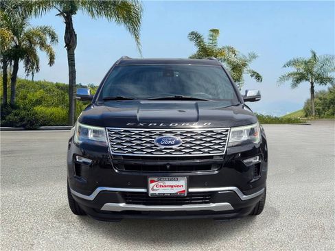 Used 2018 Ford Explorer Platinum AWD/4WD image 3