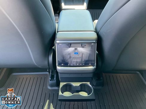 Used 2024 Tesla Model X AWD/4WD image 36