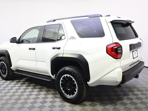 Used 2025 Toyota 4Runner TRD Off-Road image 3