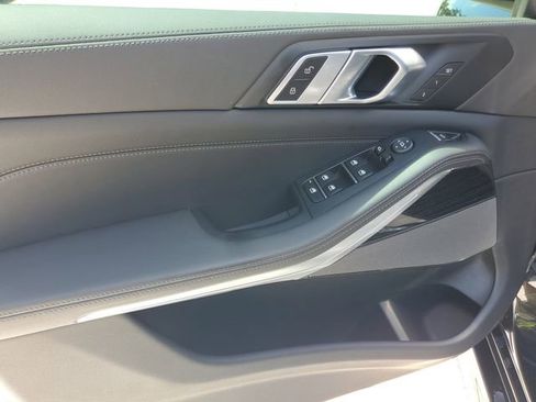 Used 2026 BMW X5 xDrive40i w/ Executive Package image 19