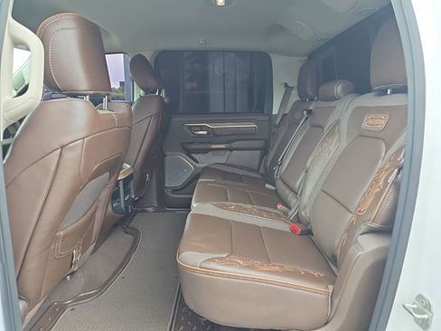 Used 2025 RAM 1500 Limited AWD/4WD image 8
