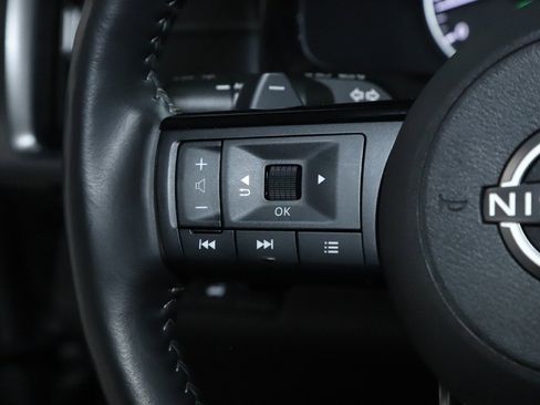 Certified 2025 Nissan Pathfinder SL image 23