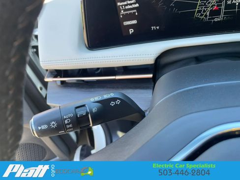 Used 2023 Nissan Ariya FWD image 32