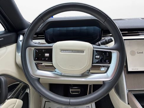 Used 2025 Land Rover Range Rover Long Wheelbase SE AWD/4WD image 21
