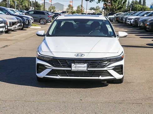 New 2026 Hyundai Elantra Limited FWD image 7