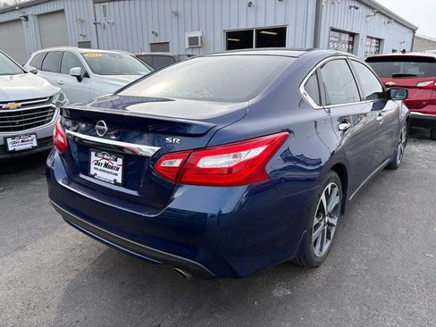 Used 2016 Nissan Altima 2.5 SR image 3