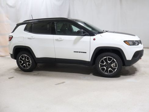 New 2026 Jeep Compass Trailhawk AWD/4WD image 7