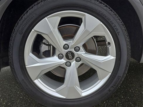 Used 2023 Audi Q5 2.0T Premium Plus w/ Premium Plus Package image 38
