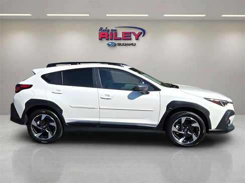 Used 2024 Subaru Crosstrek 2.5i Limited w/ Crosstrek Mirror Package image 6