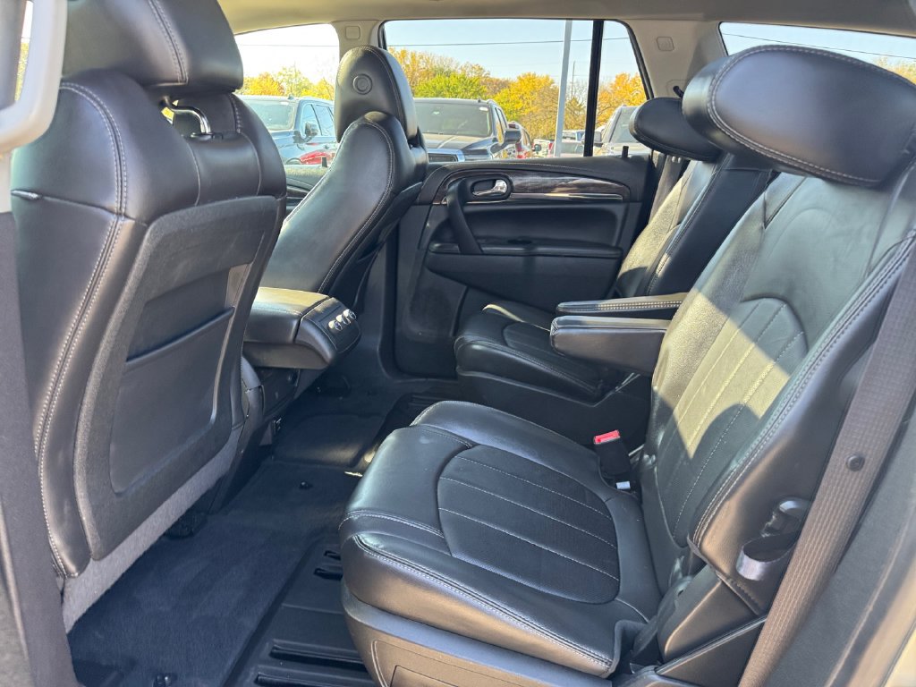 Used 2015 Buick Enclave Leather AWD/4WD image 34