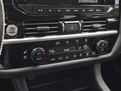 Certified 2024 Nissan Pathfinder Platinum image 24