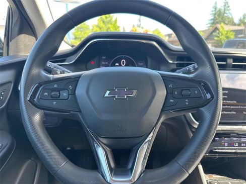 Used 2023 Chevrolet Bolt EUV LT w/ Driver Confidence Package image 25