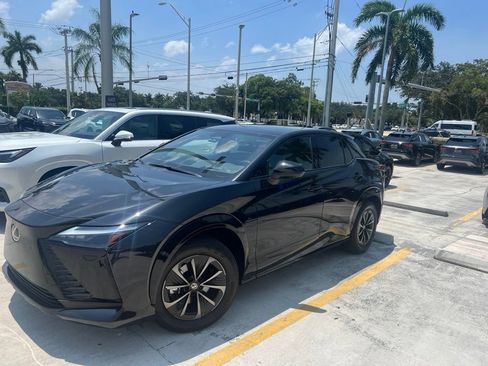 Used 2026 Lexus RZ 450e AWD w/ Technology Package image 6