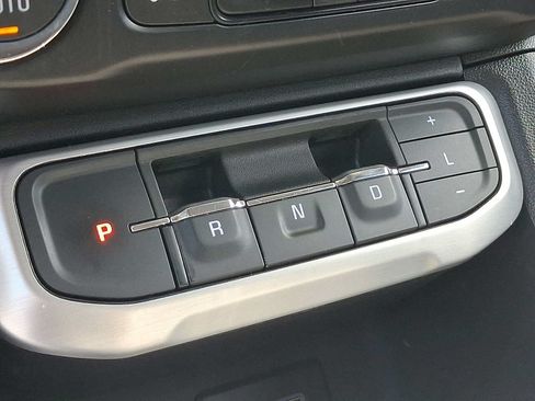 Used 2023 GMC Acadia SLE w/ Driver Convenience Package AWD/4WD image 14