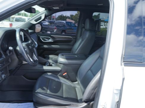 Used 2021 Chevrolet Tahoe Z71 w/ Rear Media and Nav Package AWD/4WD image 9