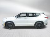 Used 2022 Mitsubishi Outlander SE image 4