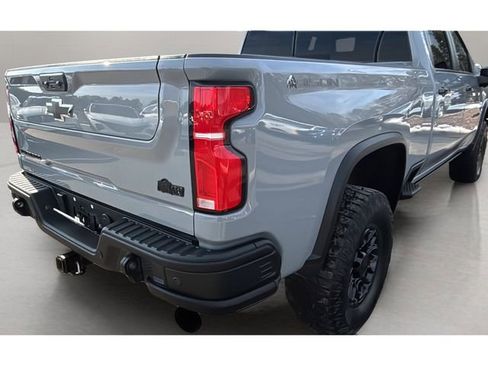 Used 2024 Chevrolet Silverado 2500 ZR2 w/ ZR2 Bison Edition image 37