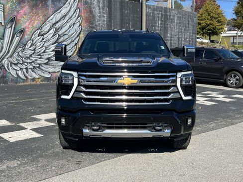 Used 2024 Chevrolet Silverado 2500 High Country w/ Z71 Off-Road Package image 8