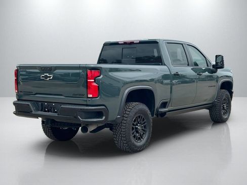 Used 2026 Chevrolet Silverado 2500 ZR2 w/ LPO, Dark Essentials Package AWD/4WD image 5