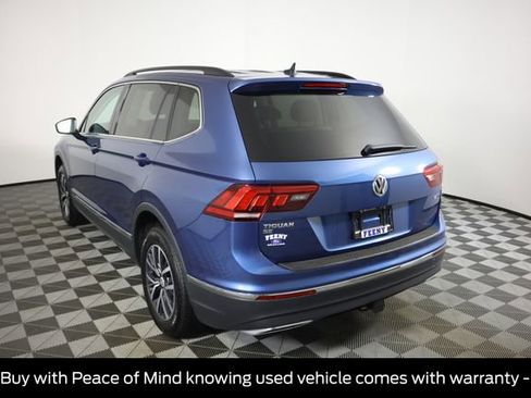 Used 2020 Volkswagen Tiguan SE w/ Panoramic Sunroof Package image 7