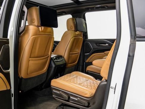 Used 2021 Cadillac Escalade ESV Sport w/ Heavy-Duty Trailer Package AWD/4WD image 51
