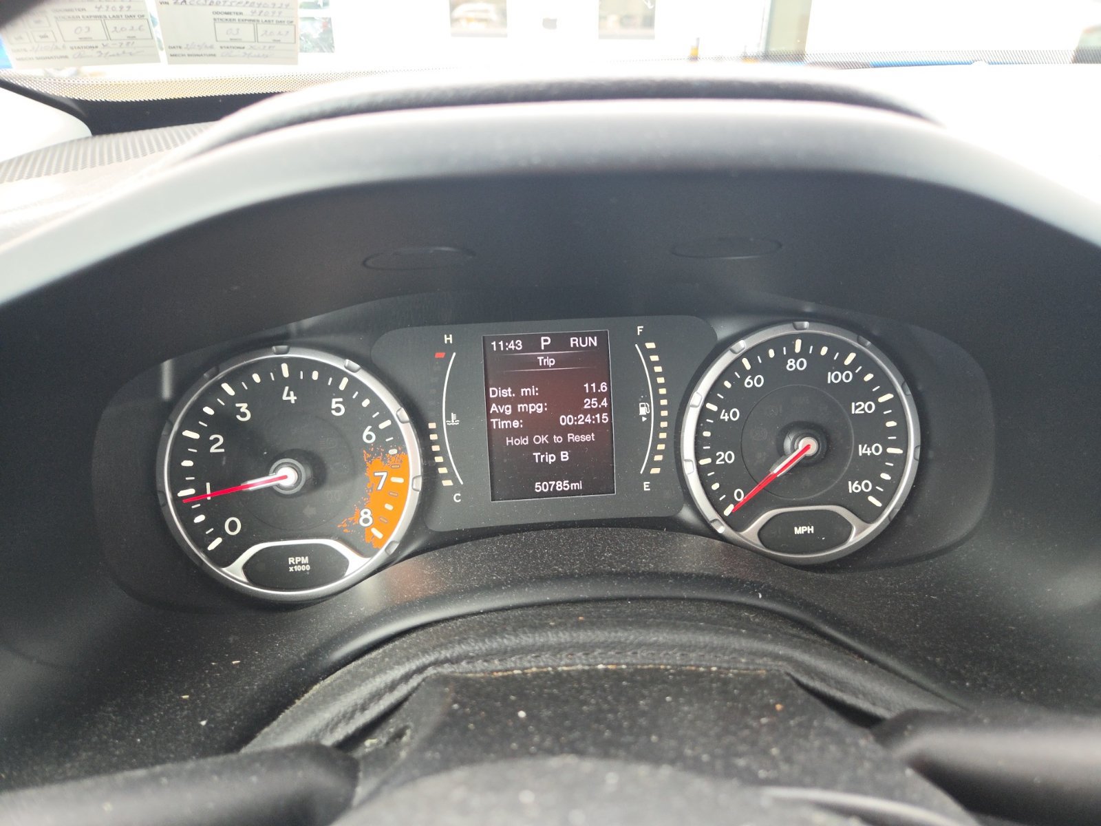 Used 2015 Jeep Renegade Latitude w/ Popular Equipment Group AWD/4WD image 6