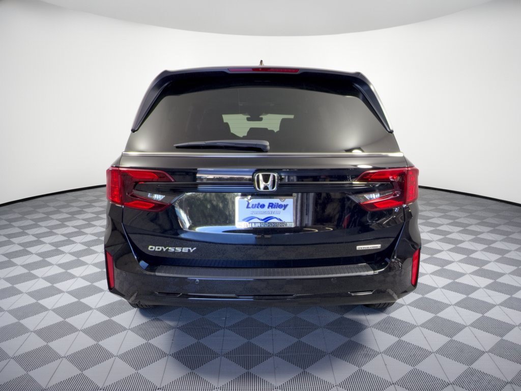 New 2027 Honda Odyssey Touring image 11