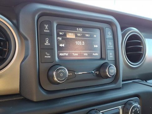 Used 2021 Jeep Wrangler Sport image 11