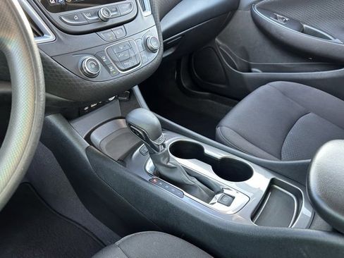 Certified 2024 Chevrolet Malibu LS image 12