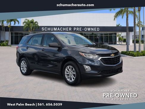 Used 2019 Chevrolet Equinox LS FWD image 1