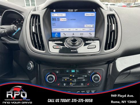 Used 2018 Ford Escape Titanium w/ Ford Safe & Smart Package image 25