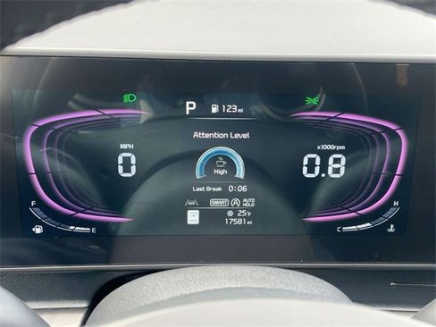 Used 2025 Kia Sportage X-Line w/ Premium Package image 17