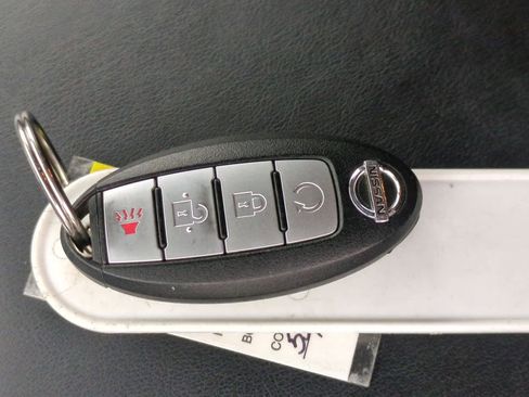 Used 2018 Nissan Titan Platinum Reserve w/ Platinum Utility Package image 34