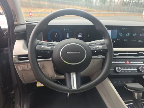 Used 2026 Hyundai Tucson SE image 13