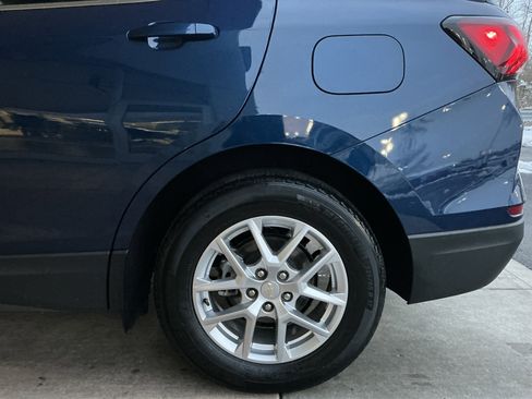 Used 2022 Chevrolet Equinox LT image 23