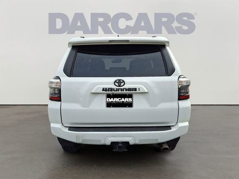 Used 2022 Toyota 4Runner SR5 Premium w/ Moonroof Package image 5
