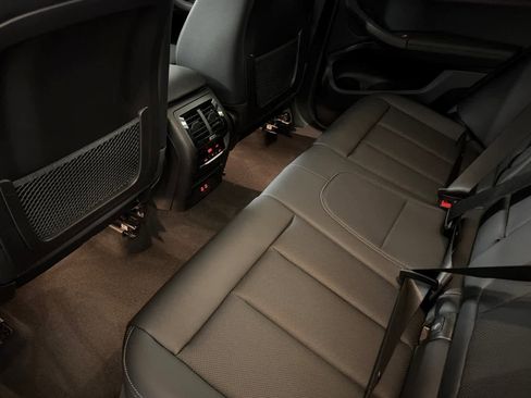 Used 2024 BMW X3 xDrive30i w/ Convenience Package image 4