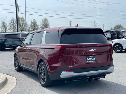 New 2026 Kia Carnival FWD image 5