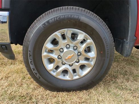 Used 2024 Chevrolet Silverado 3500 LTZ w/ LTZ Premium Package image 10