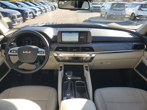 Certified 2022 Kia Telluride EX w/ EX Premium Package image 18