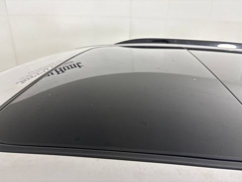 Used 2025 Chevrolet Equinox EV RS FWD image 7