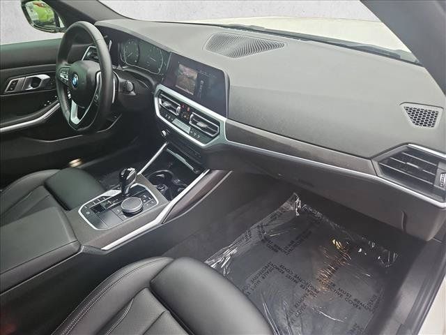 Used 2022 BMW 330i Sedan w/ Convenience Package RWD image 23
