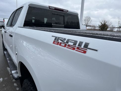 Used 2020 Chevrolet Silverado 1500 LT Trail Boss image 8