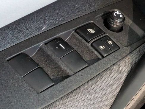 Used 2023 Toyota Corolla LE FWD image 21